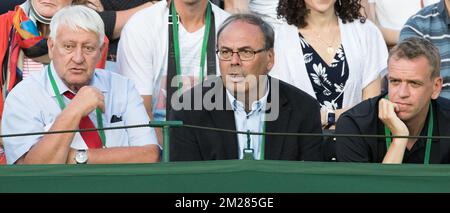 Associazione Francophone de Tennis presidente Andre Stein, Tennis Vlaanderen presidente Dirk De De Maeseneer e Tennis Vlaanderen CEO Gijs Kooken foto durante un primo turno di single da donna tra belga Alison Van Uytvanck (WTA 98) e russo Ekaterina Makarova (WTA 47) Al torneo di tennis di Wimbledon Grand Slam all'All England Tennis Club, nel sud-ovest di Londra, in Gran Bretagna, martedì 04 luglio 2017. BELGA FOTO BENOIT DOPPAGNE Foto Stock