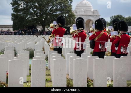 L'immagine mostra le commemorazioni al Tyne Cot Commonwealth War Graves Cemetery parte della commemorazione per il centario di Passchendaele, la terza battaglia di Ypres il 30th e 31st luglio 2017, lunedì 31 luglio 2017. BELGA FOTO KURT DESPLENTER Foto Stock