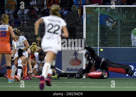 L'olandese Margot Van Geffen segna un gol durante la partita femminile del Rabo Euro Hockey Championships 2017 tra Belgio e Paesi Bassi nella piscina A, domenica 20 agosto 2017. FOTO DI BELGA DIRK WAEM Foto Stock