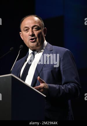 20150919 - NAMUR, BELGIO: Il Presidente del Ministro vallone Willy Borsus parla durante una cerimonia durante i festeggiamenti alle Fetes de Wallonie (feste valloni) a Namur, sabato 19 settembre 2015. FOTO DI BELGA ANTHONY DEHEZ Foto Stock