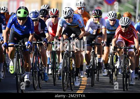 Il belga Kelly Van den Steen ha ritratto in azione durante la gara di strada femminile Elite ai Campionati mondiali di ciclismo UCI 2017 a Bergen, Norvegia, sabato 23 settembre 2017. FOTO DI BELGA YORICK JANSENS Foto Stock