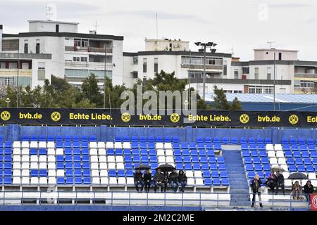 L'immagine mostra 'Stadio Municipale Marbella' durante una amichevole partita di calcio tra la squadra belga di prima divisione Standard de Liege e il club tedesco Fortuna Dusseldorf il quinto giorno del campo di allenamento invernale a Marbella, Spagna, martedì 09 gennaio 2018. FOTO DI BELGA YORICK JANSENS Foto Stock