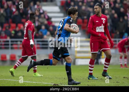 Jelle Vossen del Club, nella foto, dopo aver segnato la partita della Jupiler Pro League tra il Royal Antwerp FC e il Club Brugge, ad Anversa, domenica 21 gennaio 2018, il giorno 22 della Jupiler Pro League, la stagione del campionato di calcio belga 2017-2018. BELGA FOTO KRISTOF VAN ACCOM Foto Stock