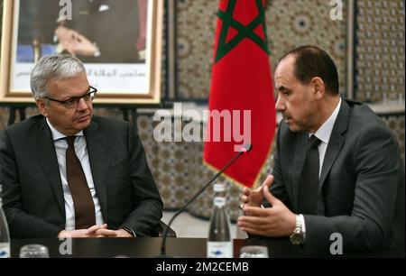 Il vice primo ministro e ministro degli Affari esteri Didier Reynders e il professor Ahmed Abbadi hanno illustrato nel corso di una riunione del secondo giorno di una visita diplomatica del ministro degli Affari esteri belga a Morocco, giovedì 25 gennaio 2018, a Rabat, in Marocco. FOTO DI BELGA ERIC LALMAND Foto Stock