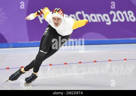 Il pattinatore belga Mathias Voste ha mostrato le sue foto durante le finali del torneo maschile di pattinaggio di velocità 1000m ai XXIII Giochi Olimpici invernali di venerdì 23 febbraio 2018 a Pyeongchang, Corea del Sud. Le Olimpiadi invernali si terranno dal 9 febbraio al 25 febbraio nella contea di Pyeongchang, Corea del Sud. FOTO DI BELGA DIRK WAEM Foto Stock