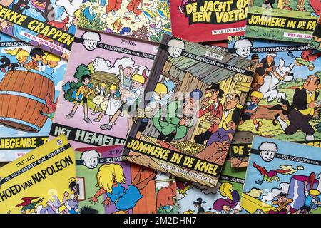 Collezione di colorate copertine dei fumetti fiamminghi Jommeke dal creatore belga di fumetti / cartoonist Jef NYS | Premières de couverture de bandes dessinées Gil et Jo / Jommeke par Jef NYS, auteur de bande dessinée belge d'Expression néerlandaise 07/03/2018 Foto Stock