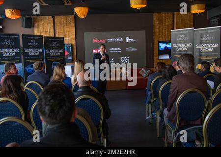 Il Top Marques Show è una sensazionale collezione di veicoli che verrà presentata alla sua edizione per il 15th° anniversario. Sul programma di quest'anno: Le più recenti supercar da tutto il mondo, auto classiche e rare, così come una moto che supera un milione di dollari... Lo spettacolo si svolgerà presso il Grimaldi Forum dal 19 al 22 aprile 2018. Sulla foto Mederic del Monaco Direttore di Top Marques durante la conferenza stampa. | le Salon Top Marques c'est une collection sensationnelle de véhicules qui sera présentée lors de sa 15ème édition anniversaire. Au program de cette année: les dernières supe Foto Stock