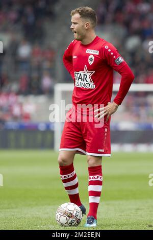 Geoffry Hairemans di Anversa, nella foto, durante la partita della Jupiler Pro League tra la Royal Antwerp e la Beerschot-Wilrijk, ad Anversa, domenica 15 aprile 2018, il terzo giorno del Play-off 2B del campionato di calcio belga. BELGA FOTO KRISTOF VAN ACCOM Foto Stock