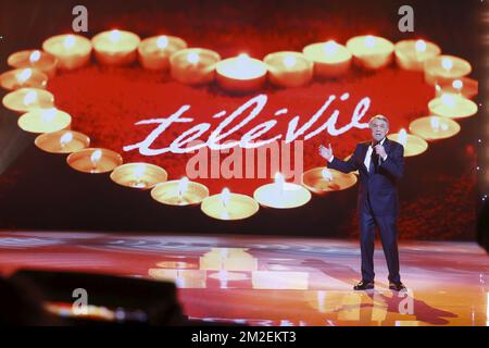 Il cantante Salvatore Adamo si esibisce alla cerimonia di chiusura dell'edizione 30th dell'evento benefico 'Televie' delle catene televisive RTL-TVI, sabato 21 aprile 2018 a Louvain-la-Neuve. FOTO DI BELGA NICOLAS MAETERLINCK Foto Stock