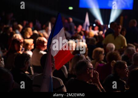 Per il maggio 1st, contrariamente alle sue abitudini, Marine non marciò a Parigi, ma diede un appuntamento ai suoi attivisti a Nizza, in occasione dell'incontro organizzato dal movimento Europa delle nazioni e delle libertà (MENL). | pour le 1er mai contrairement à ses habitudes, Marine ne défilait pas à Paris, mais à donné rendez vous à ses militants à Nice, à l'occasione de la réunion organisée par le Mouvement Europe des Nations et des libertés (MENL) . 01/05/2018 Foto Stock