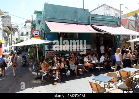 Il bar Yom Tov al mercato Carmel di Tel-Aviv, Israele. Foto Stock