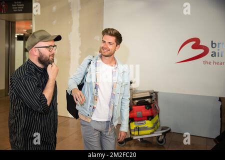 Lo sceneggiatore Angelo Tijssens e il regista Lukas Dhont hanno ritratto durante il ritorno dopo il festival del cinema 'Festival de Cannes', domenica 20 maggio 2018 all'aeroporto di Bruxelles a Zaventem. Il regista belga Dhont ha vinto il premio di debutto Camera d'Or (Golden Camera) per il suo film 'Girla'. FOTO DI BELGA JAMES ARTHUR GEKIERE Foto Stock