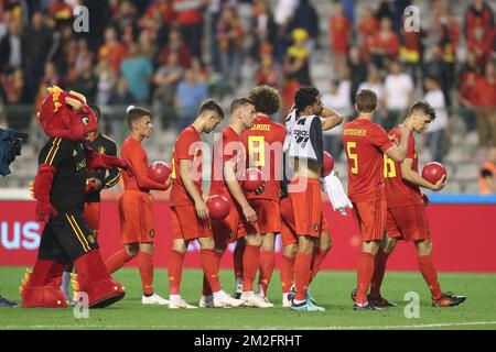 I giocatori belgi hanno mostrato la foto dopo una partita di calcio amichevole tra la nazionale belga Red Devils e il Portogallo, sabato 02 giugno 2018, a Bruxelles. Le squadre si stanno preparando per la prossima Coppa del mondo FIFA 2018 in Russia. FOTO DI BELGA BRUNO FAHY Foto Stock