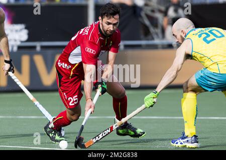 Il belga Loick Luypaert e il australiano Matthew Swann hanno mostrato durante la partita di hockey tra Belgio e Australia, al concorso internazionale Champions Trophy, a Breda, Paesi Bassi, sabato 23 giugno 2018. BELGA FOTO KRISTOF VAN ACCOM Foto Stock