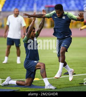 Paulinho del Brasile e Fred del Brasile hanno mostrato in azione durante una sessione di allenamento della nazionale brasiliana di calcio a Kazan, Russia, giovedì 05 luglio 2018. Domani incontreranno la nazionale belga Red Devils nei quarti di finale della Coppa del mondo FIFA 2018. FOTO DI BELGA LAURIE DIEFFEMBACQ Foto Stock