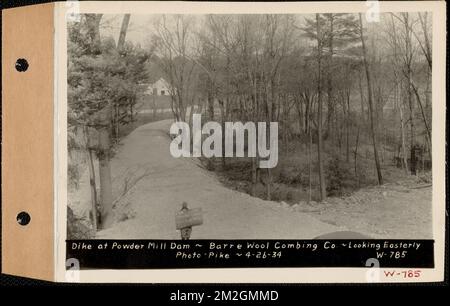 Dike at Powder Mill Dam, barre Wool Combing Co.. Ltd., barre, Mass., 26 aprile 1934 , opere d'acqua, immobili, fiumi, condizioni sanitarie di spartiacque, dighe strutture idrauliche, dighe Foto Stock