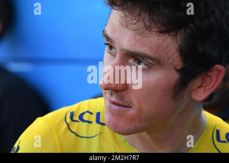 Il britannico Geraint Thomas del Team Sky indossa la maglia gialla del leader assoluto raffigurata all'inizio della 18th tappa della 105th edizione della gara ciclistica Tour de France, 171km da Trie-sur-Baise a Pau, Francia, giovedì 26 luglio 2018. Il Tour de France di quest'anno si svolge dal 7th al 29th luglio. FOTO DI BELGA DAVID STOCKMAN Foto Stock