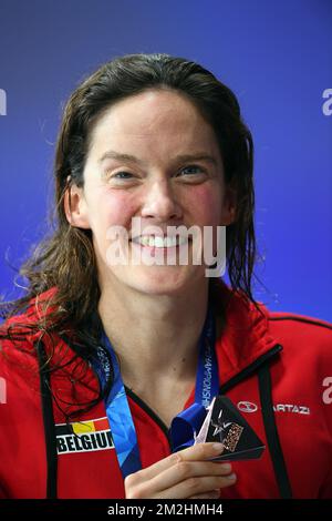 Il nuotatore belga Kimberly acquista pose per il fotografo con la medaglia di Brons alle finali della 50m Butterfly Stroke Swimming Women's in occasione dei Campionati europei di Glasgow, Scozia, giovedì 09 agosto 2018. I campionati europei di diversi sport si terranno a Glasgow dal 03 al 12 agosto. BELGA FOTO BELGA Foto Stock