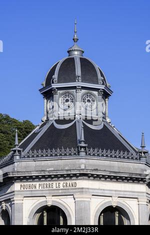 Pouhon Pierre le Grand / Peter la grande casa di guarigione primavera in città Spa, Liegi, Belgio | le Pouhon Pierre-le-Grand dans la ville de Spa, Liége, Belgique 23/08/2018 Foto Stock