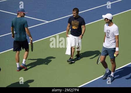 Il belga David Goffin e il serbo Novak Djokovic hanno illustrato durante una sessione di allenamento al torneo di tennis US Open Grand Slam 118th, a Flushing Meadow, a New York City, USA, mercoledì 29 agosto 2018. FOTO DI BELGA YORICK JANSENS Foto Stock