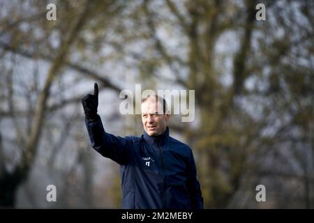 L'allenatore capo di Gent Jess Thorup reagisce durante una sessione di allenamento della squadra di calcio belga KAA Gent, giovedì 22 novembre 2018, a Gent. FOTO DI BELGA JASPER JACOBS Foto Stock