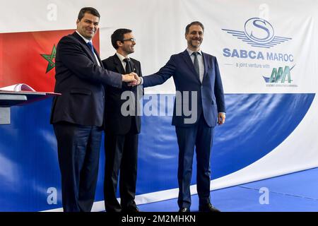 Stephane Burton, l'amministratore delegato di Sabena Aerospace, Rafael Samson e l'amministratore delegato di Sabca Thibauld Jongen hanno illustrato la firma del MOU tra Sabca Maroc e Sabena Aerospace il secondo giorno di una missione economica nel Regno del Marocco, lunedì 26 novembre 2018, a partire da Casablanca. FOTO DI BELGA DIRK WAEM Foto Stock