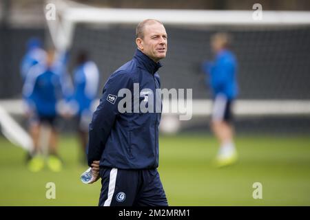 L'allenatore capo di Gent, Jess Thorup, è stato raffigurato durante una sessione di allenamento della squadra di calcio belga KAA Gent, mercoledì 05 dicembre 2018, a Gent. FOTO DI BELGA JASPER JACOBS Foto Stock