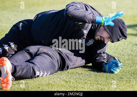 Il portiere francese Remy Riou di Charleroi ha illustrato durante l'allenamento mattutino il terzo giorno del campo di allenamento invernale della squadra di calcio belga di prima divisione Sporting Charleroi, a Valencia, Spagna, lunedì 07 gennaio 2019. FOTO DI BELGA LAURIE DIEFFEMBACQ Foto Stock