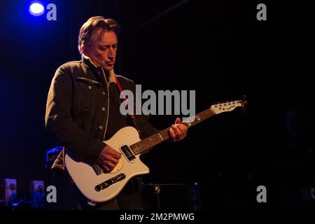 Oxford, United Kingdom. 12th, December 2022. The English rock band The Chameleons performs a live concert at the O2 Academy Oxford in Oxford. Here guitarist Reg Smithies is seen live on stage. (Photo credit: Gonzales Photo – Per-Otto Oppi). Stock Photo