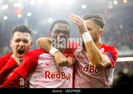 Patson Daka di Salisburgo festeggia dopo aver segnato durante la partita tra la squadra di calcio belga Club Brugge contro la squadra austriaca FC Red Bull Salzburg, giovedì 21 febbraio 2019 a Salisburgo, Austria, il ritorno delle 1/16 finali (gruppo di 32) del concorso Europa League. FOTO DI BELGA BRUNO FAHY Foto Stock