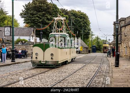 Blackpool Corporation Tram No. 236, National Tramway Museum, Crich, Matlock, Derbyshire, Inghilterra. Foto Stock