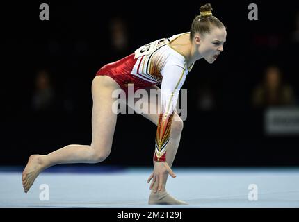 Ginnastica belga Jade Vansteenkiste ha ritratto in azione durante le qualifiche ai Campionati europei di ginnastica artistica a Szczecin, Polonia, giovedì 11 aprile 2019. La CE si svolge dal 10 al 14 aprile. FOTO DI BELGA ERIC LALMAND Foto Stock