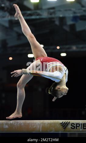 Ginnastica belga Fien Enghels raffigurata in azione nel corso delle qualifiche ai Campionati europei di ginnastica artistica a Szczecin, Polonia, giovedì 11 aprile 2019. La CE si svolge dal 10 al 14 aprile. FOTO DI BELGA ERIC LALMAND Foto Stock