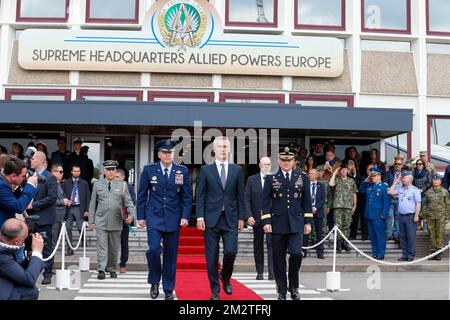 Wolters, il Segretario Generale della NATO Jens Stoltenberg e il Comandante Supremo alleato della NATO Europa Curtis Scaparrotti hanno raffigurato durante una cerimonia per nominare il nuovo Comandante Supremo alleato Europa (SACEUR) a The Shape (sede Suprema delle potenze alleate) a Casteau, Soignies, venerdì 03 maggio 2019. FOTO DI BELGA NICOLAS MAETERLINCK Foto Stock