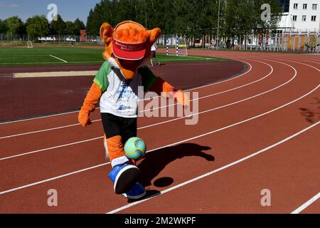 L'illustrazione mostra la mascotte ufficiale Lesik, la volpe del bambino, nel villaggio dell'atleta durante la preparazione in vista della seconda edizione dei 'Giochi europei' che si svolgerà dal 21 al 30 giugno a Minsk, in Bielorussia. Il belga presenterà 51 atleti provenienti da 11 sport. FOTO DI BELGA DIRK WAEM Foto Stock