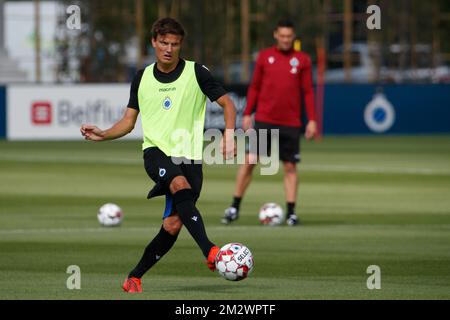 Jelle Vossen del Club combatte per la palla durante una sessione di allenamento della squadra di calcio belga Club Brugge, venerdì 21 giugno 2019 a Westkapelle, in preparazione della prossima stagione 2019-2020 della Jupiler Pro League. BELGA FOTO KURT DESPLENTER Foto Stock