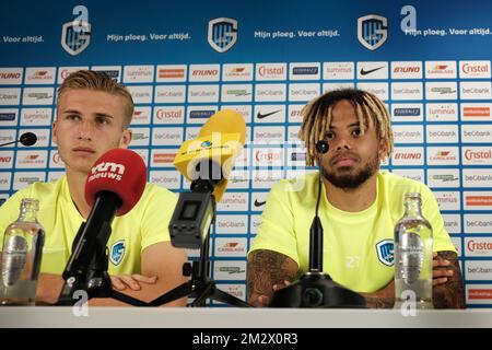 Benjamin Nygren di Genk e Theo Bongonda di Genk hanno illustrato durante una conferenza stampa per presentare i nuovi giocatori di KRC Genk. Venerdì 28 giugno 2019. FOTO DI BELGA JOHAN EYCKENS Foto Stock