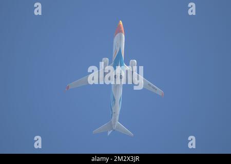 Chiangmai, Thailandia - Novembre 12 2022: HS-DBW Boeing 737-800 di NokAir . Decollo dall'aeroporto di Chiangmai a Bangkok. Foto Stock