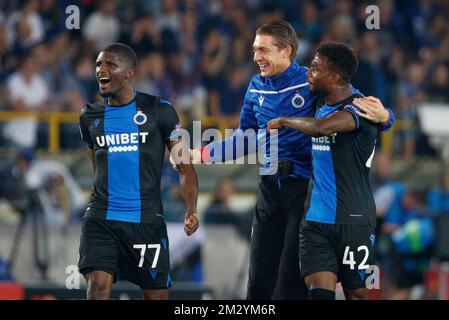 Clinton Mata, portiere del Club Ethan Horvath e Emmanuel Bonaventure Dennis celebrano dopo aver vinto una partita tra la squadra di calcio belga Club Brugge e il club austriaco LASK Linz, mercoledì 28 agosto 2019 a Brugge, la partita di ritorno nei play-off della UEFA Champions League, Dopo una vittoria di 0-1 del Club nella prima tappa. BELGA FOTO KURT DESPLENTER Foto Stock