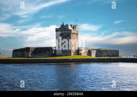 The Broughty Castle, a historic castle on the banks of the River Tay in Broughty Ferry, Dundee, Scotland Foto Stock