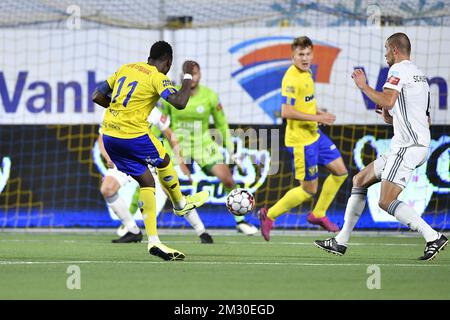 Yohan Boli di STVV segna un gol durante una partita di calcio tra STVV e Oud-Heverlee Leuven (1B), mercoledì 25 settembre 2019 a Sint-Truiden, nella finale 1/16th della coppa belga "Croky Cup". FOTO DI BELGA JOHAN EYCKENS Foto Stock