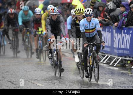 Il belga Remco Evenepoel è stato raffigurato in azione durante la gara maschile ai Campionati mondiali di ciclismo UCI Road a Harrogate, North Yorkshire, Regno Unito, domenica 29 settembre 2019. I Mondi si svolgono dal 21 al 29 settembre. FOTO DI BELGA YORICK JANSENS Foto Stock