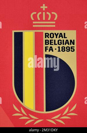 L'immagine mostra il nuovo logo dell'Unione di calcio belga durante una conferenza stampa della nazionale belga di calcio Red Devils per annunciare la selezione per le prossime partite, venerdì 08 novembre 2019 a Tubize. La squadra giocherà due partite di qualificazione della Coppa europea 2020 contro Russia e Cipro. FOTO DI BELGA ERIC LALMAND Foto Stock