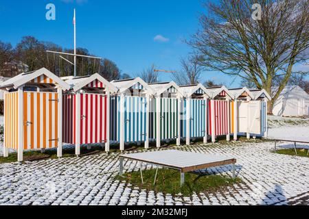 Kiel, 8. Dezember 2022, der erste Schnee diesen Jahres ist gefallen. Winterliche Impressionen in der Innenstadt, dem Hiroshimapark und dem Hafengebiet Foto Stock