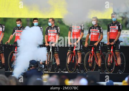 Foto alla presentazione del team in vista della 107th° edizione della gara ciclistica Tour de France, a Nizza, Francia, giovedì 27 agosto 2020. Il Tour de France di quest'anno è stato rinviato a causa della pandemia mondiale di Covid-19. La gara 2020 inizia a Nizza sabato 29 agosto e termina il 20 settembre. FOTO DI BELGA DAVID STOCKMAN Foto Stock