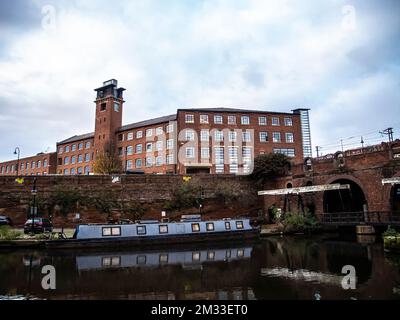 Castlefield lungo il canale Bridgewater a Manchester. Foto Stock