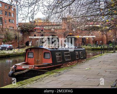 Castlefield lungo il canale Bridgewater a Manchester. Foto Stock