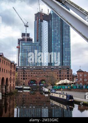 Castlefield lungo il canale Bridgewater a Manchester. Foto Stock