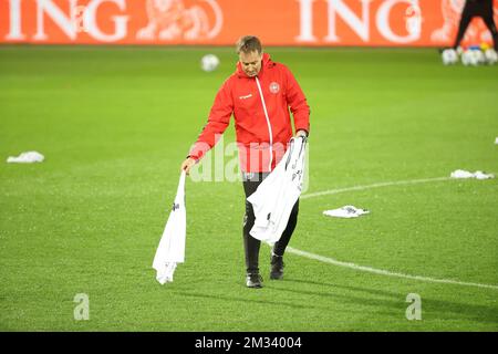 Allenatore danese Kasper Hjulmand nella foto durante una sessione di allenamento della nazionale danese di calcio, a Oud-Heverlee, martedì 17 novembre 2020. La squadra danese si sta preparando per l'ultima partita della Nations League contro la nazionale belga di calcio Red Devils. BELGA PHOTO VIRGINIE LEFOUR Foto Stock