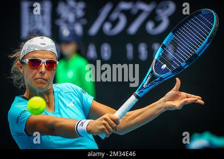 Kirsten Flipkens (WTA 87) raffigurato in azione durante una partita di tennis tra Flipkens belgi e American Williams, nel primo round della competizione femminile di tennis 'Australian Open' Grand Slam, lunedì 08 febbraio 2021 a Melbourne Park, Melbourne, Australia. L'edizione 2021 del Grand Slam australiano è stata ritardata di tre settimane a causa della pandemia in corso. FOTO DI BELGA PATRICK HAMILTON Foto Stock